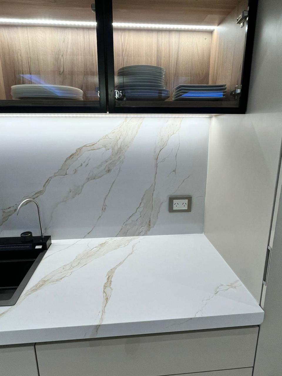 SUPRASTONE CALACATTA GOLD